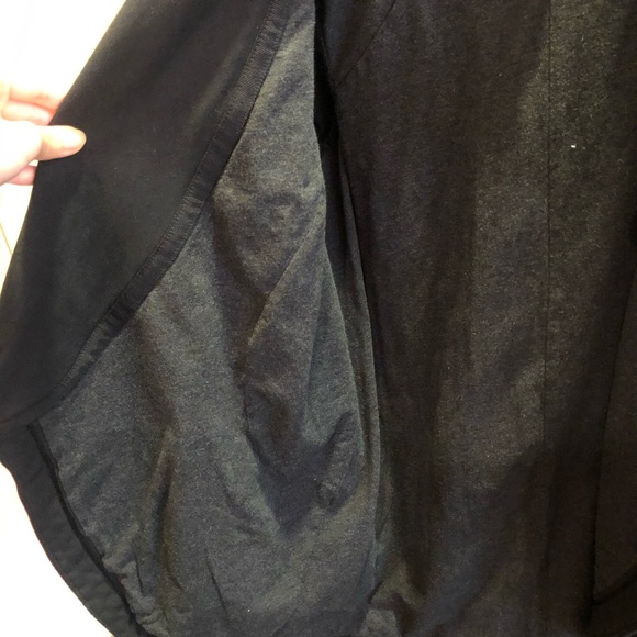 LuluLemon thats a wrap jacket - Picture 11 of 11